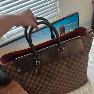 Louis Vuitton Greenwich PM